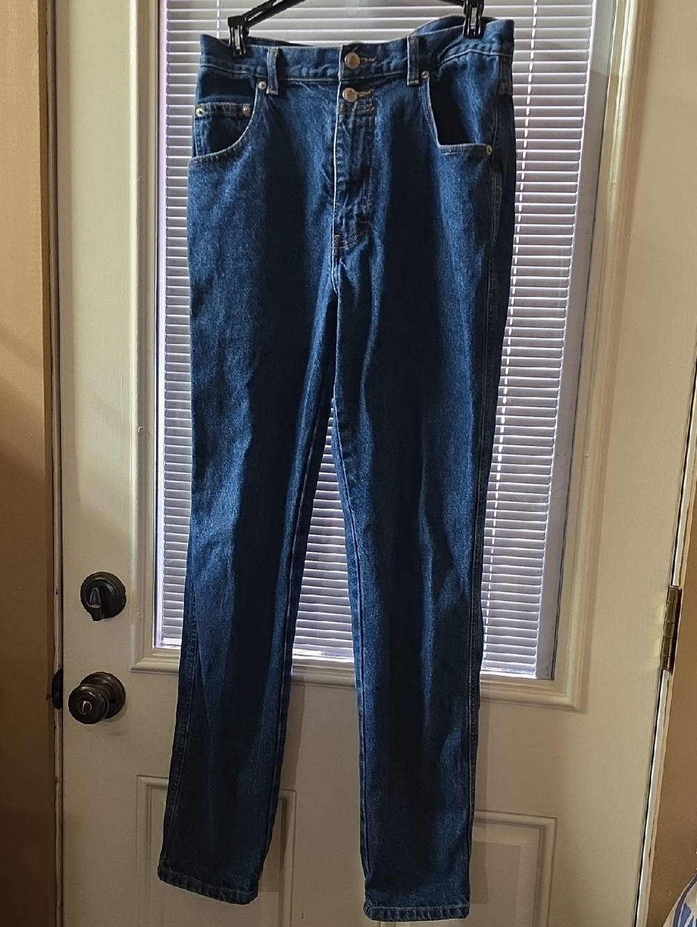 Durango Womens Straight Jeans in Dark Blue Denim